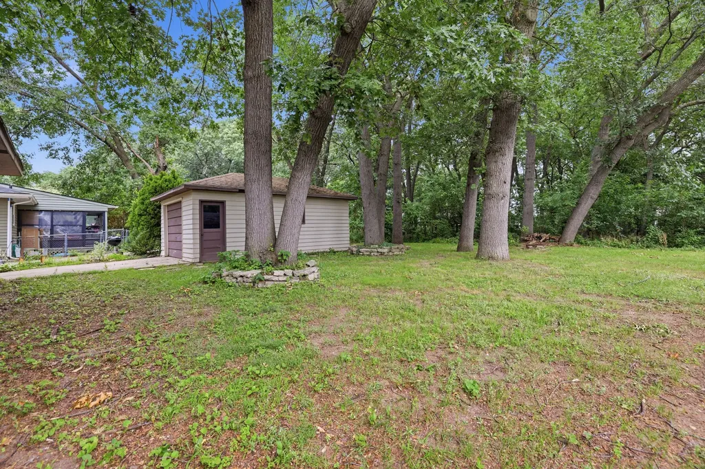 1711 SW Royal Oak Street SW Wyoming City MI 49519