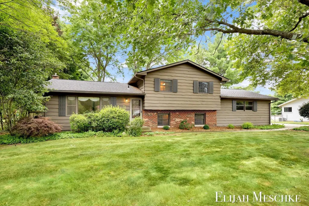 6510 Twilight Avenue Comstock Charter Township MI 49048