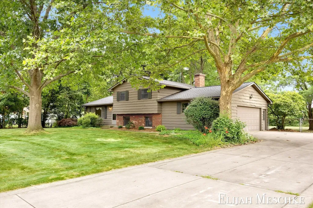 6510 Twilight Avenue Comstock Charter Township MI 49048