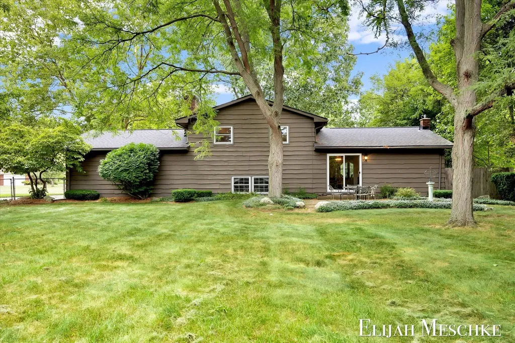 6510 Twilight Avenue Comstock Charter Township MI 49048