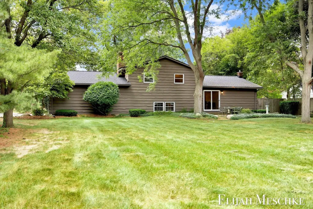 6510 Twilight Avenue Comstock Charter Township MI 49048
