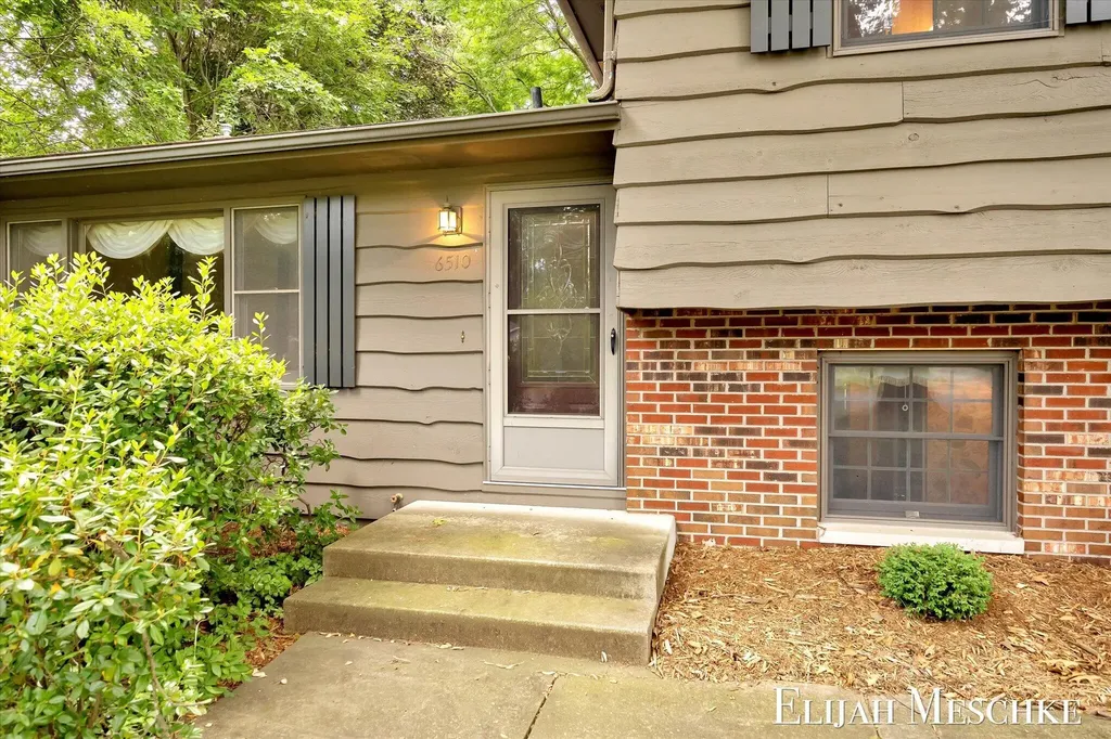 6510 Twilight Avenue Comstock Charter Township MI 49048