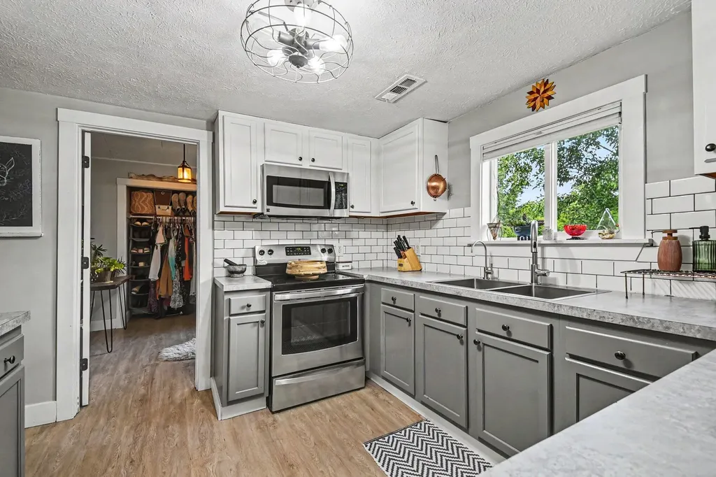 2233 76th Street SE Gaines Charter Township MI 49316