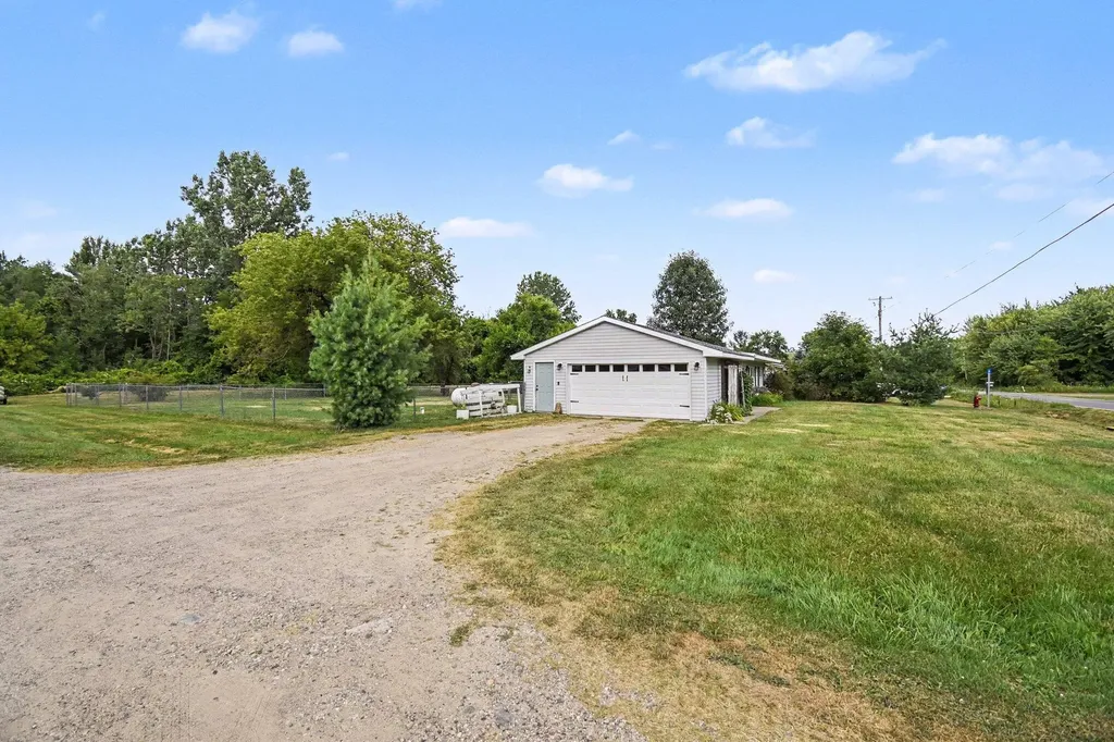 2233 76th Street SE Gaines Charter Township MI 49316