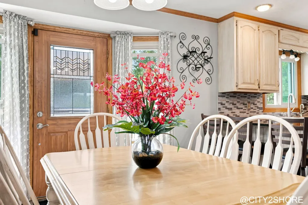 6719 Crown Point Drive Georgetown Charter Township MI 49426