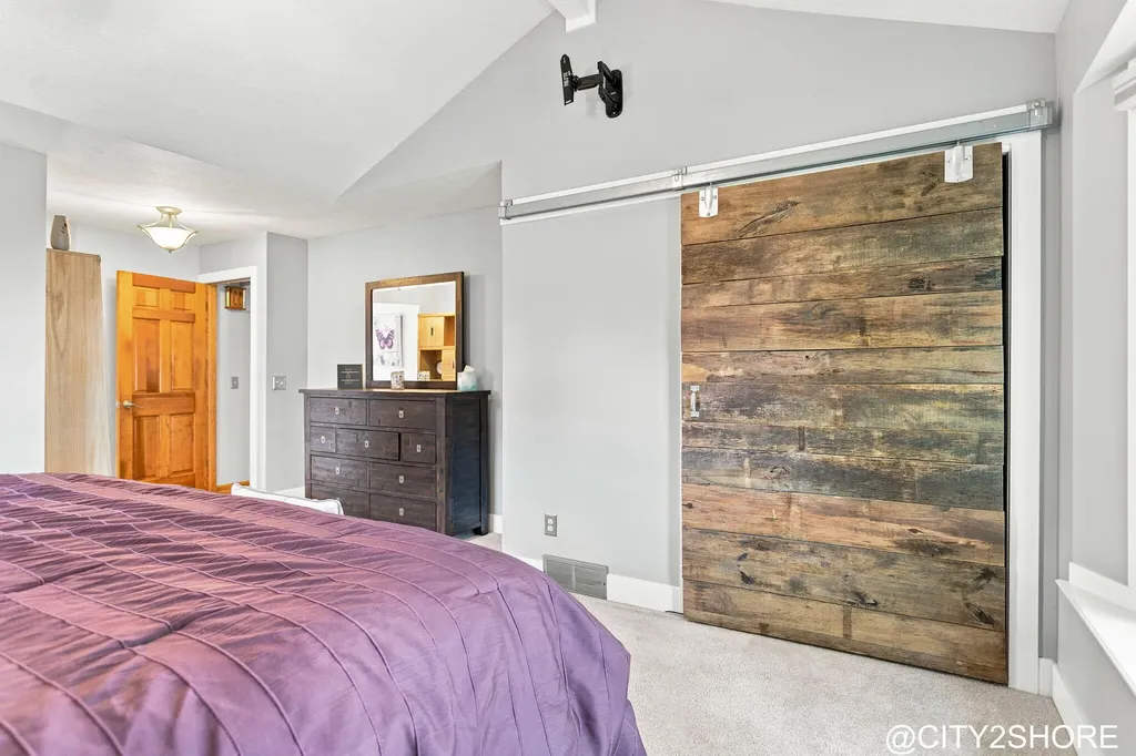 6719 Crown Point Drive Georgetown Charter Township MI 49426