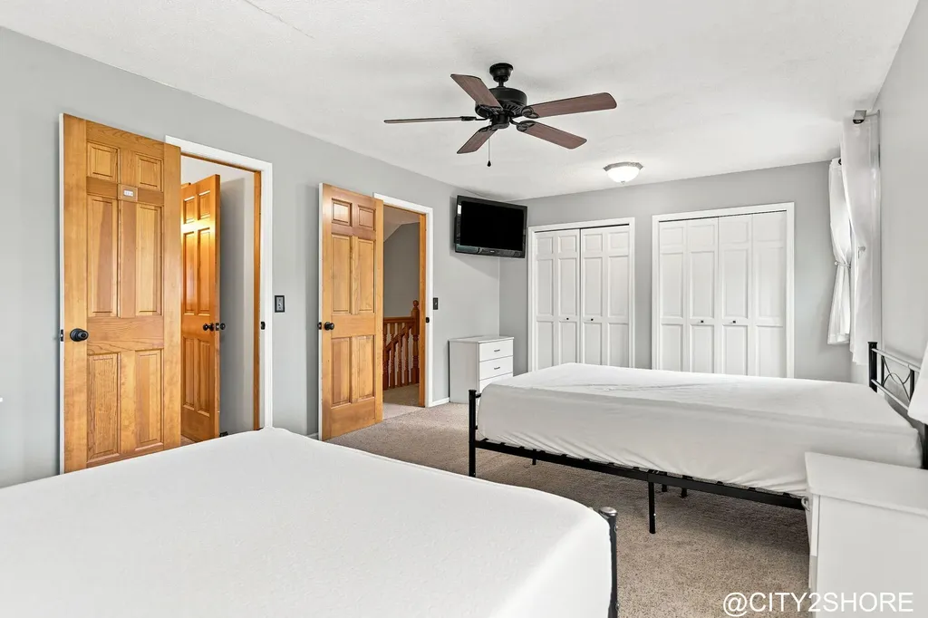 6719 Crown Point Drive Georgetown Charter Township MI 49426