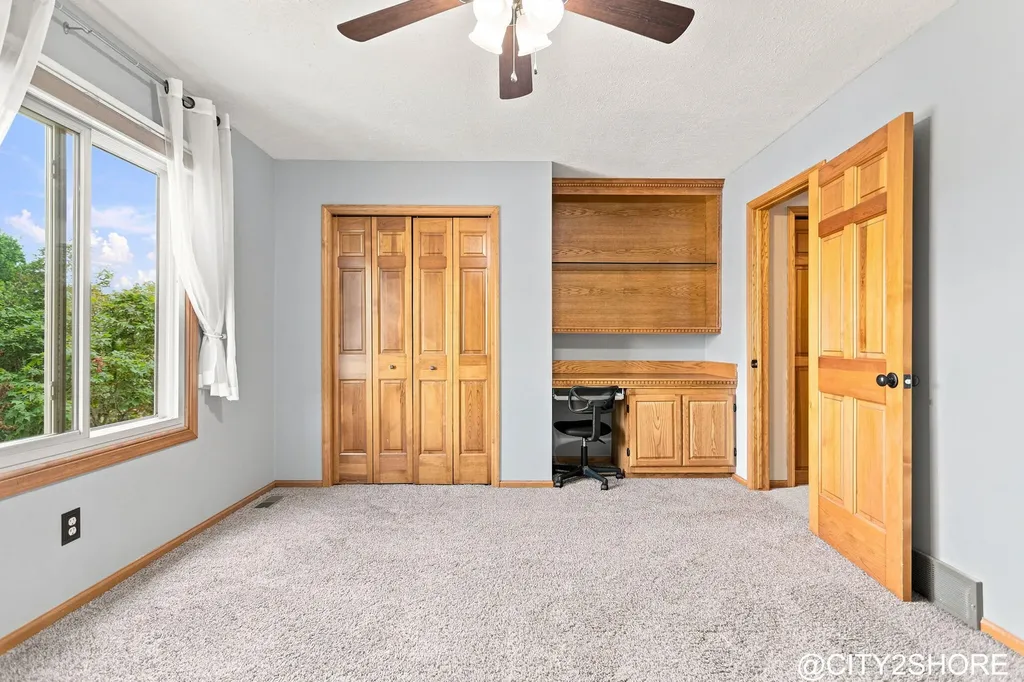6719 Crown Point Drive Georgetown Charter Township MI 49426