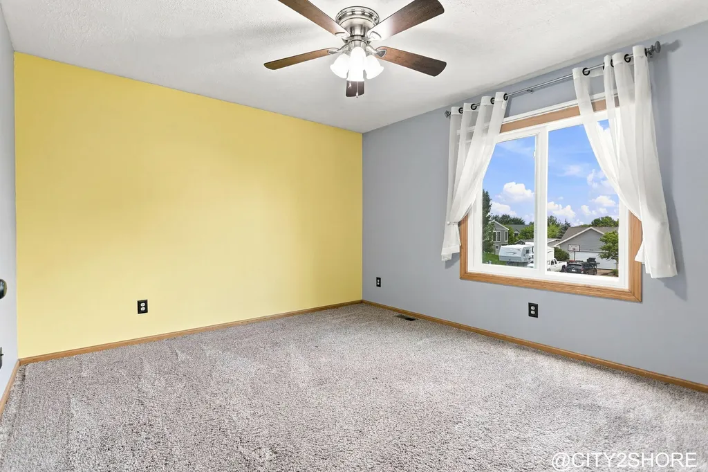6719 Crown Point Drive Georgetown Charter Township MI 49426