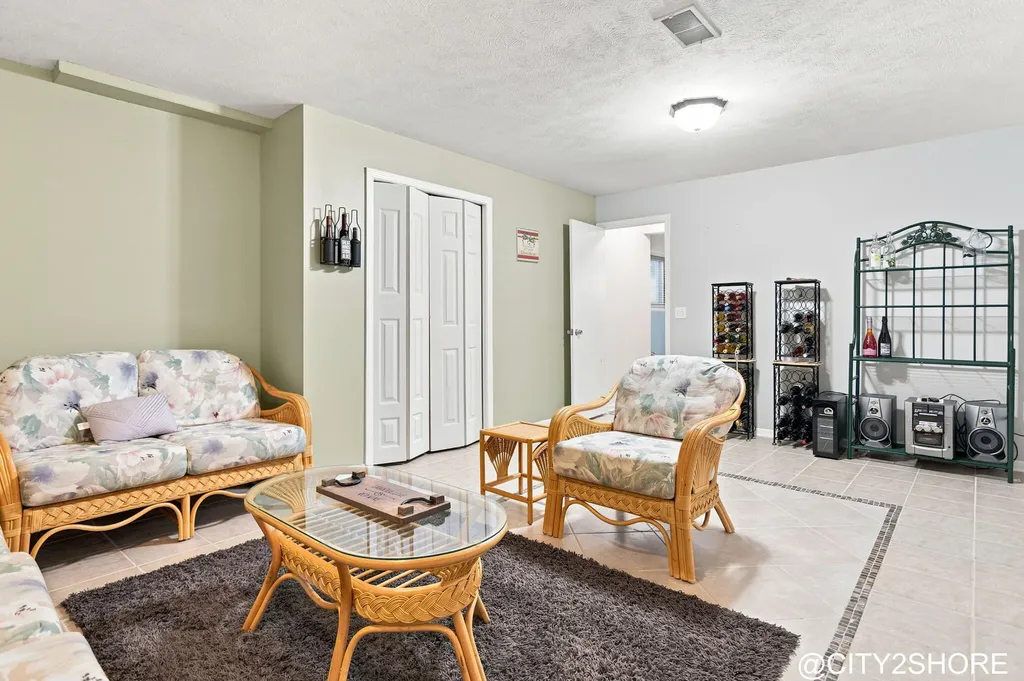 6719 Crown Point Drive Georgetown Charter Township MI 49426