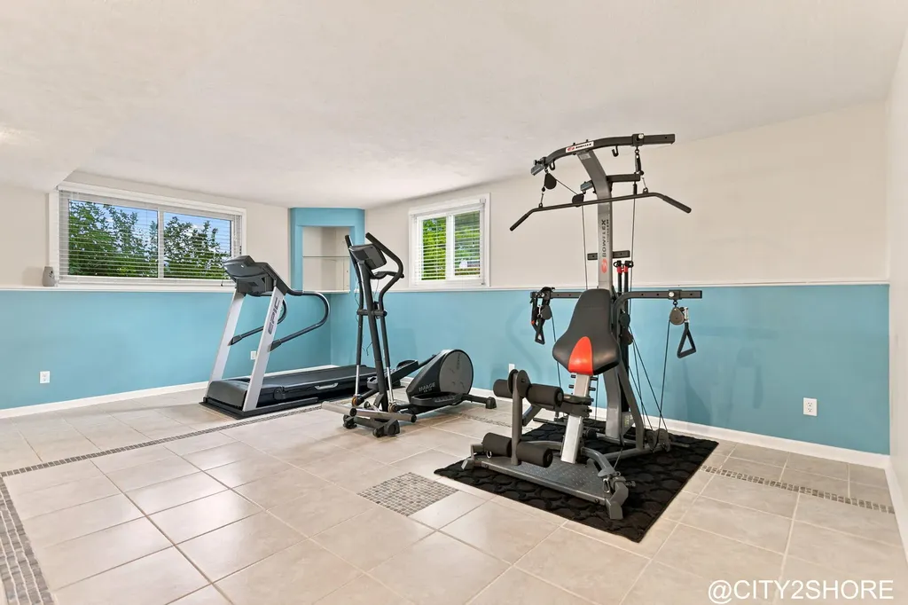 6719 Crown Point Drive Georgetown Charter Township MI 49426