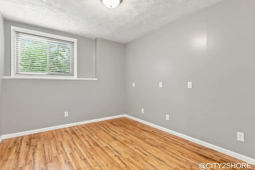 6719 Crown Point Drive Georgetown Charter Township MI 49426