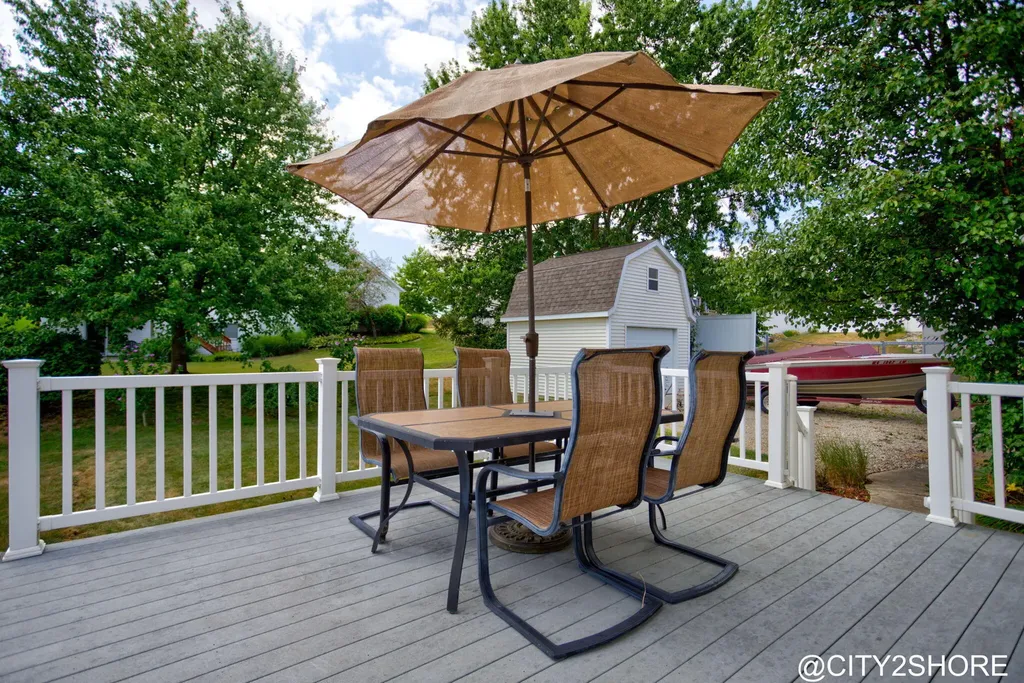 6719 Crown Point Drive Georgetown Charter Township MI 49426