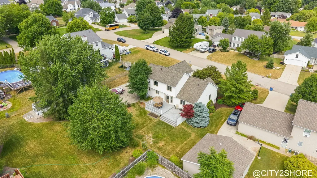 6719 Crown Point Drive Georgetown Charter Township MI 49426