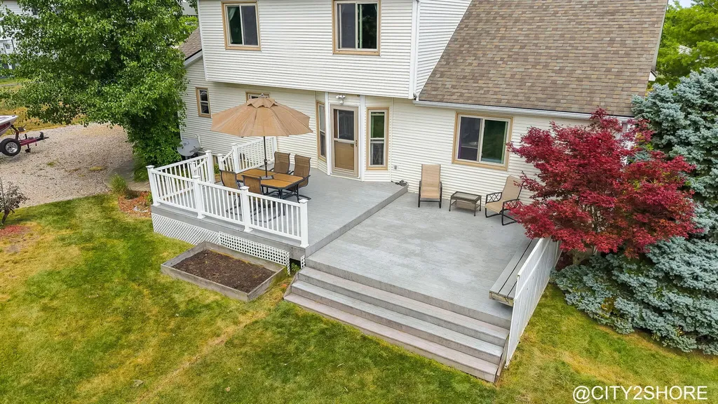 6719 Crown Point Drive Georgetown Charter Township MI 49426