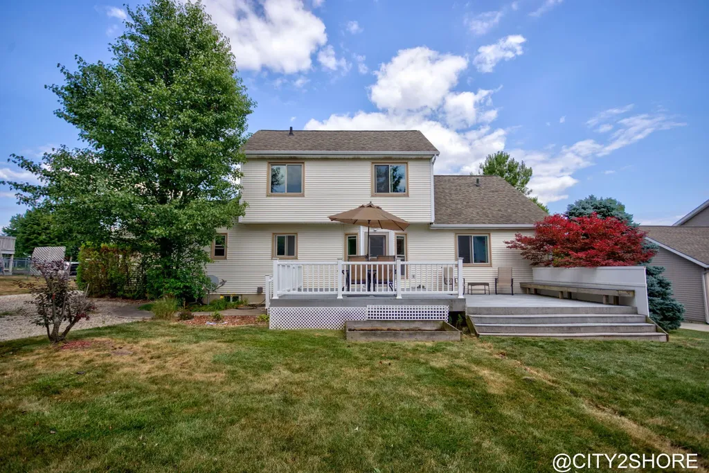 6719 Crown Point Drive Georgetown Charter Township MI 49426