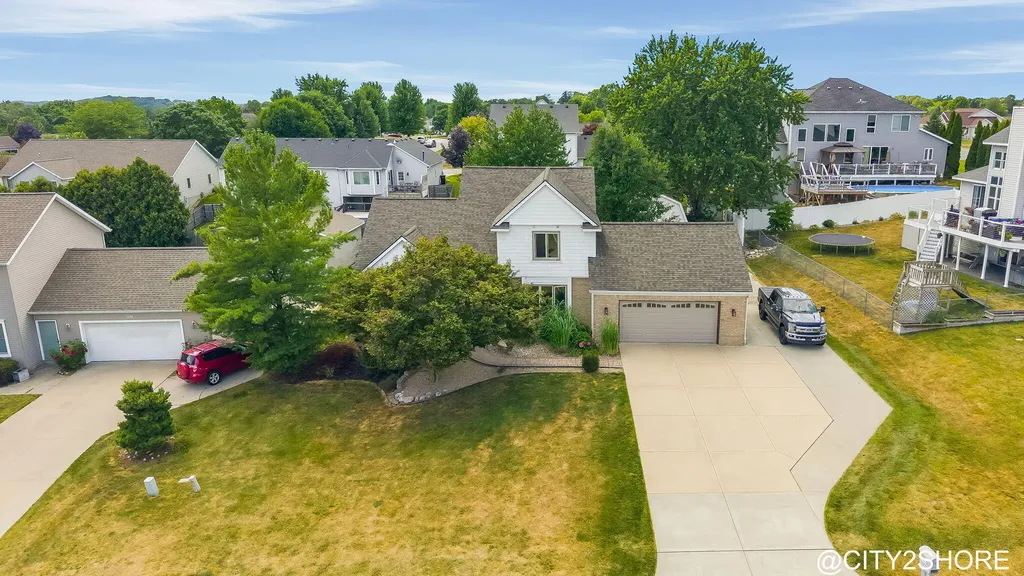 6719 Crown Point Drive Georgetown Charter Township MI 49426