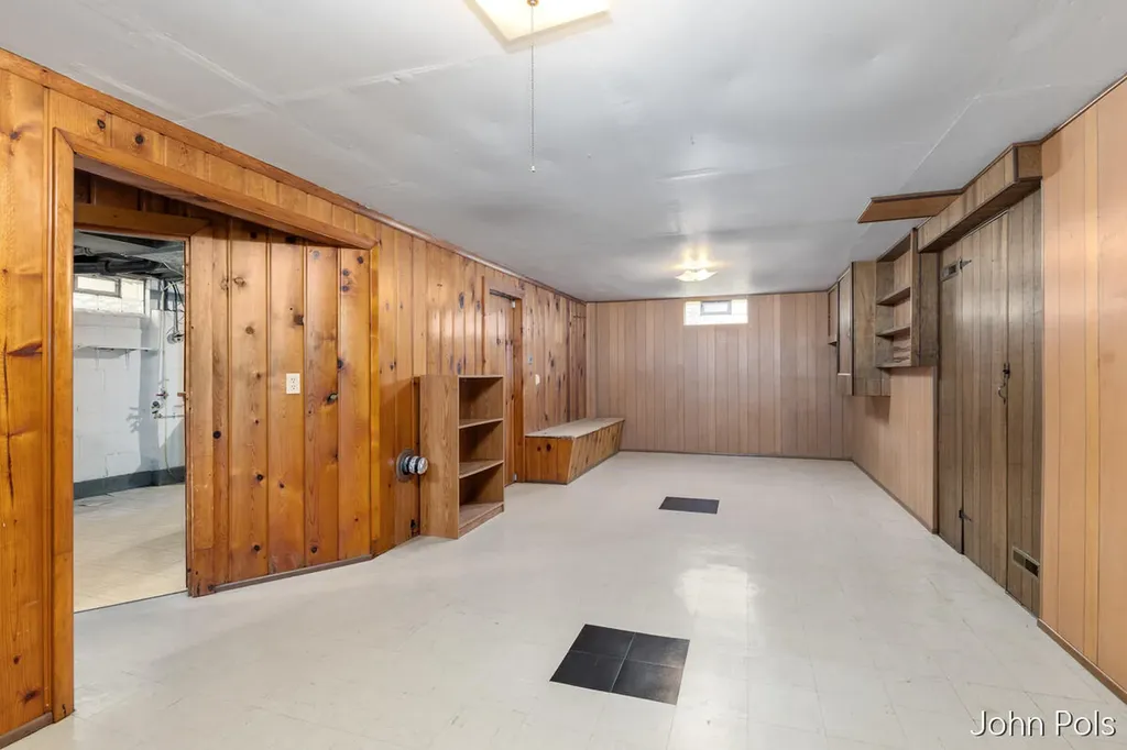 247 43rd Street SW Wyoming City MI 49548