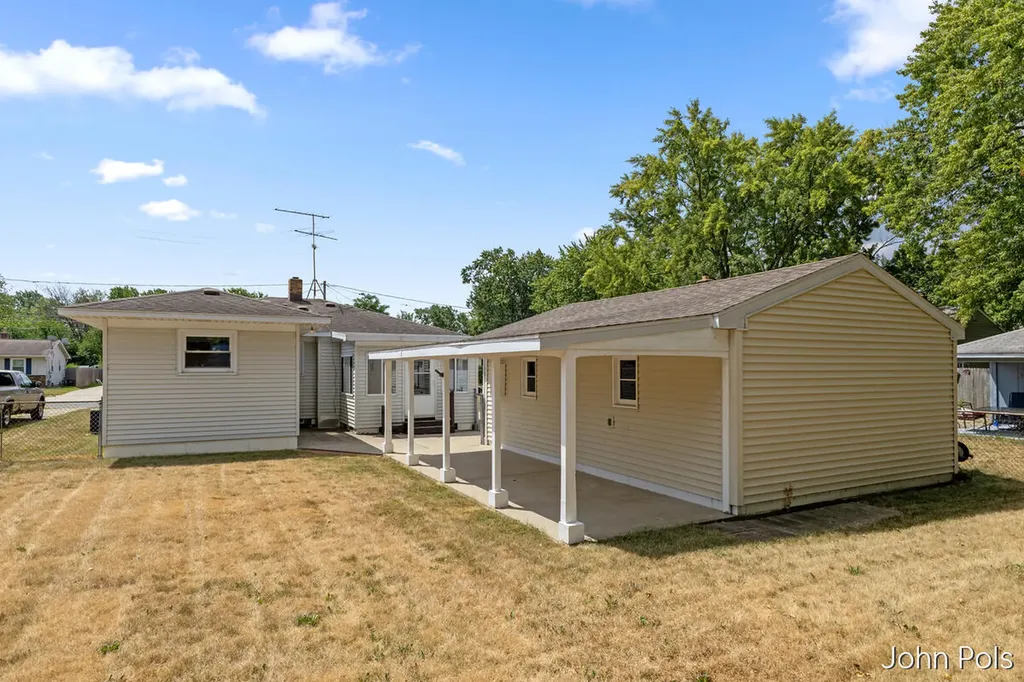 247 43rd Street SW Wyoming City MI 49548