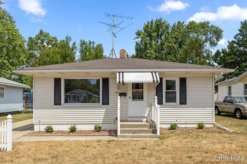 247 43rd Street SW Wyoming City MI 49548