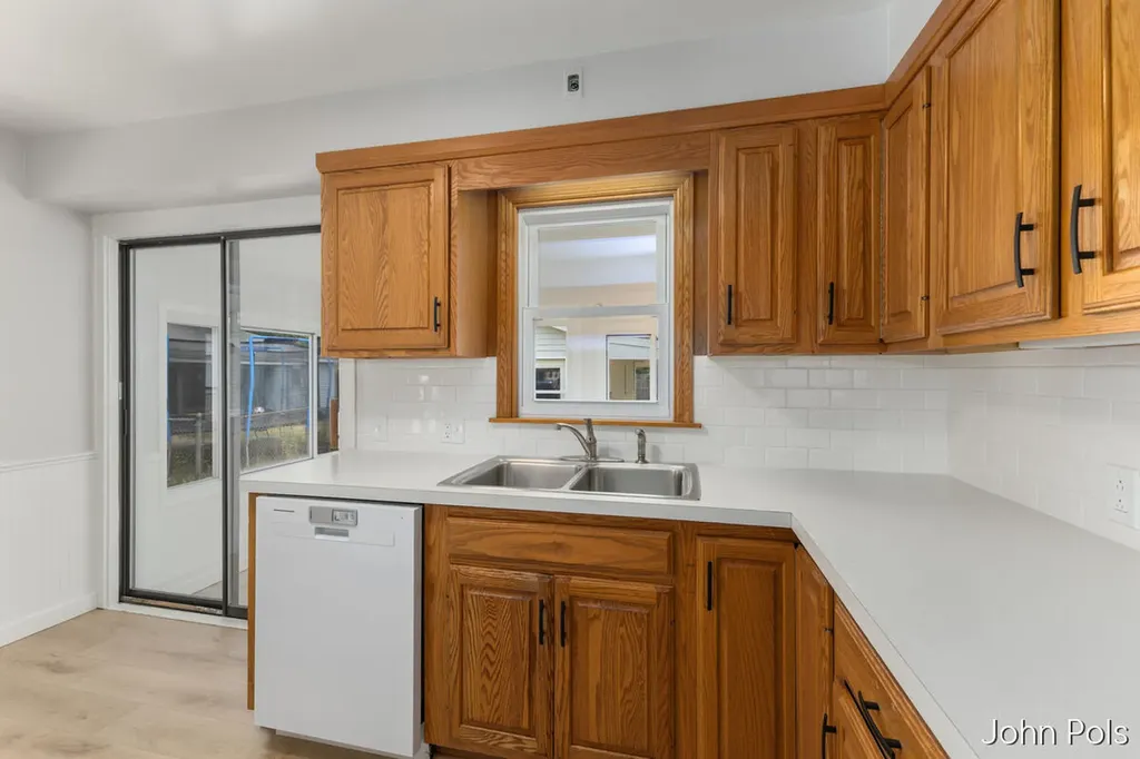247 43rd Street SW Wyoming City MI 49548
