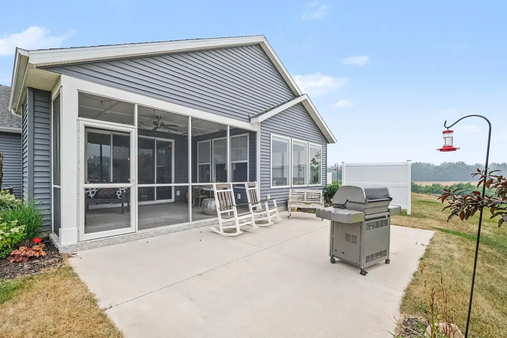 2887 Isle Grand Drive Plainfield Charter Township MI 49306