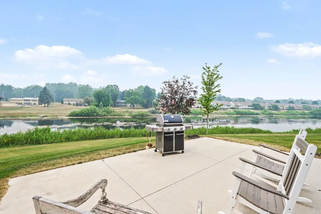 2887 Isle Grand Drive Plainfield Charter Township MI 49306