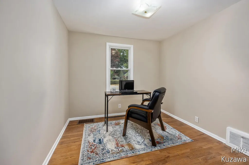 3901 Suburban Shores Drive NE Plainfield Charter Township MI 49525