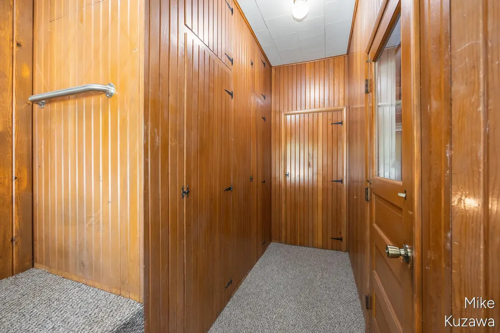 3901 Suburban Shores Drive NE Plainfield Charter Township MI 49525