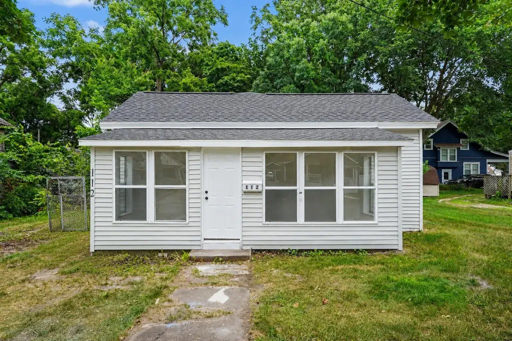 112 S Irving Street Greenville City MI 48838