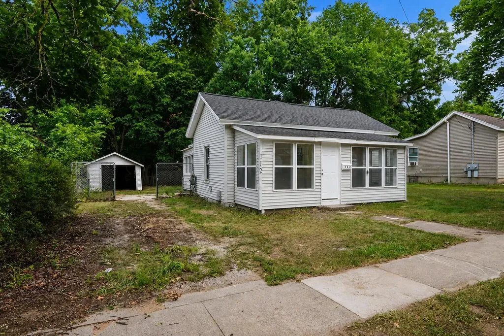 112 S Irving Street Greenville City MI 48838