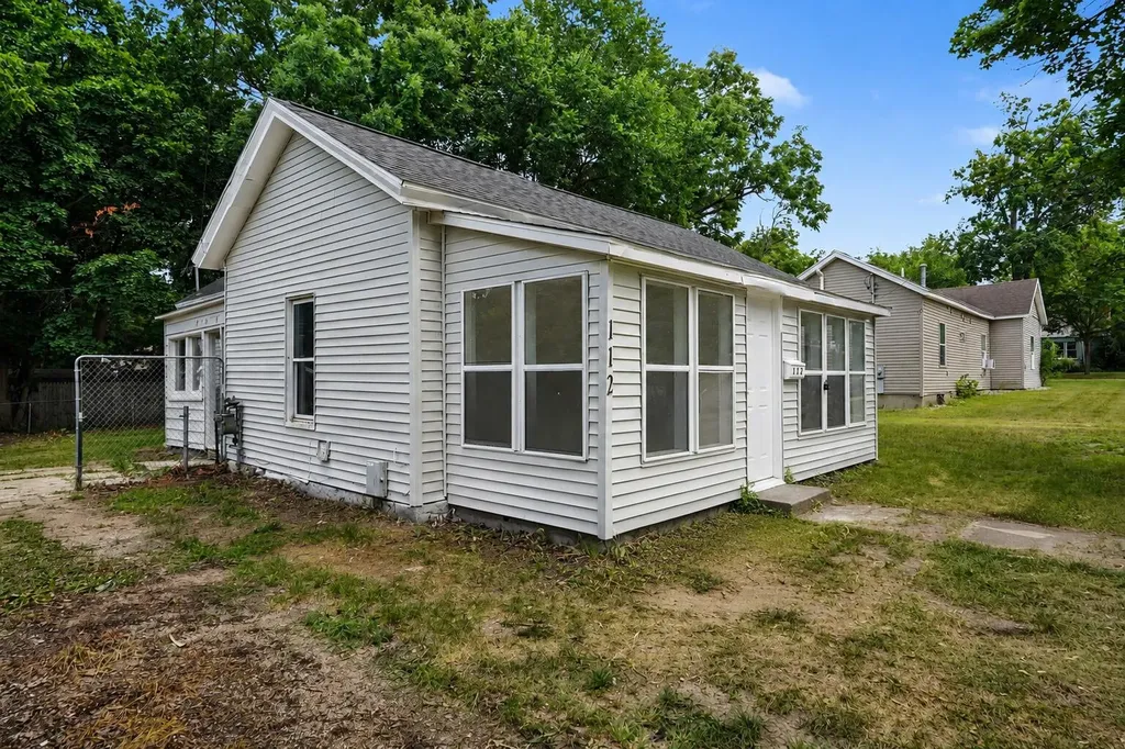 112 S Irving Street Greenville City MI 48838