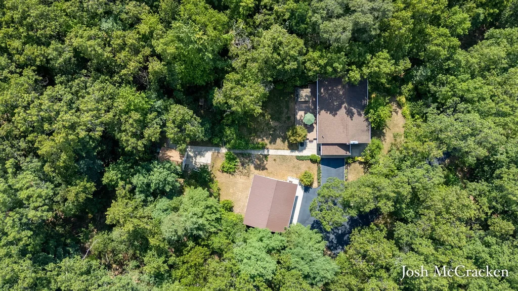 9665 Black Oak Drive Berlin Township MI 49331