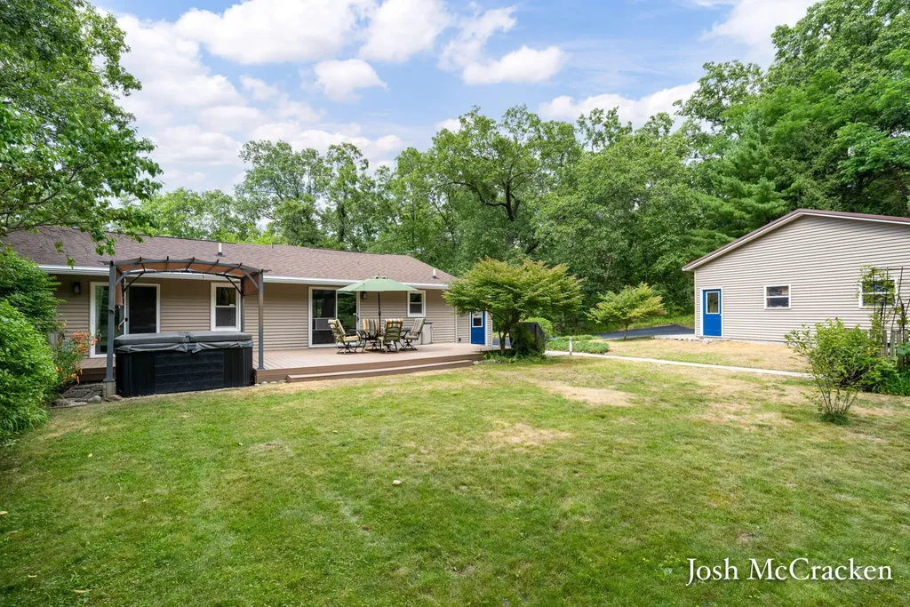 9665 Black Oak Drive Berlin Township MI 49331