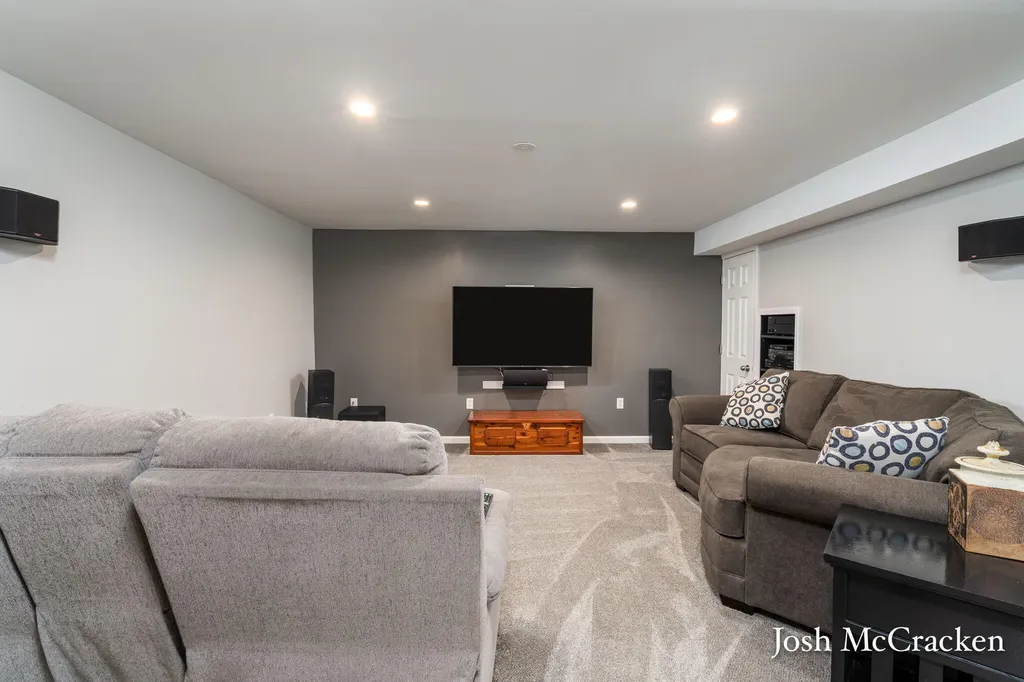 9665 Black Oak Drive Berlin Township MI 49331
