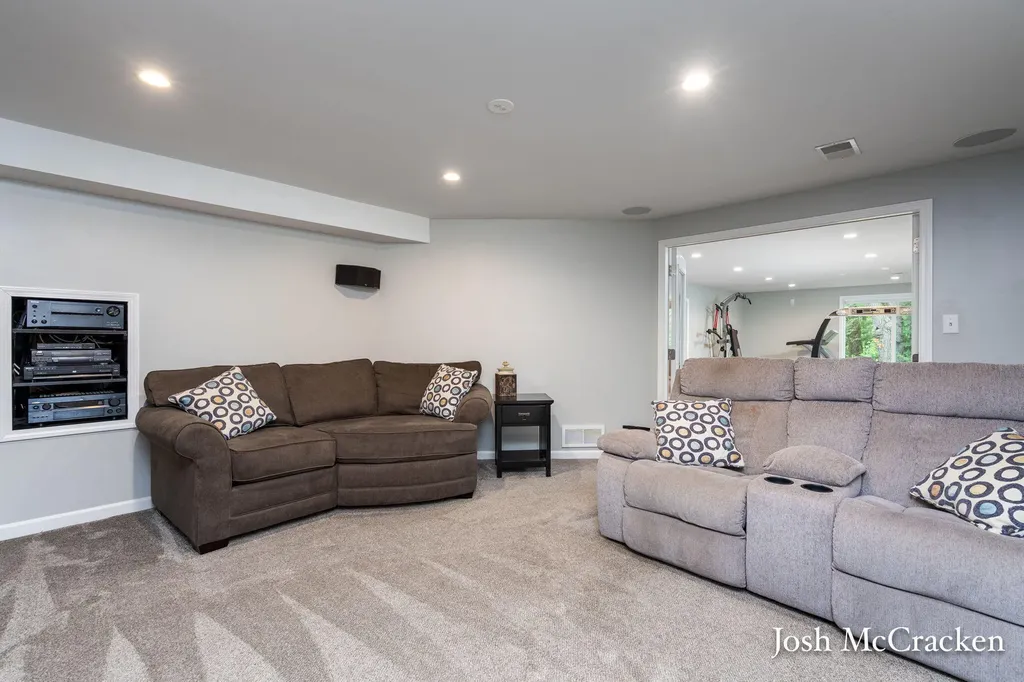 9665 Black Oak Drive Berlin Township MI 49331