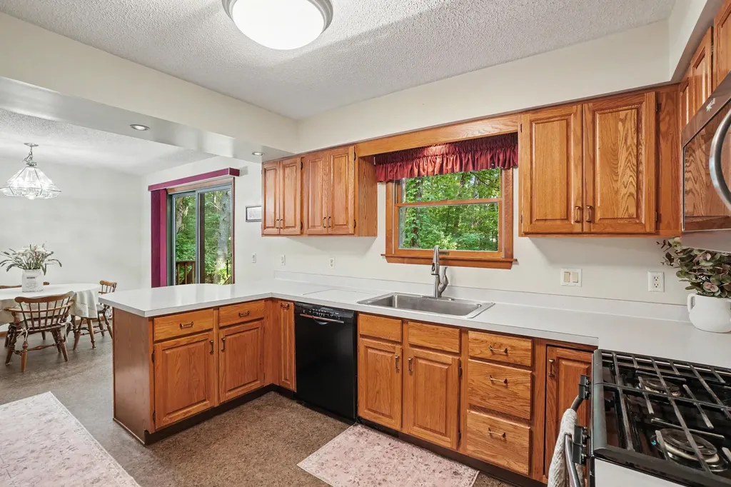 16137 Comstock Street Grand Haven Charter Township MI 49417