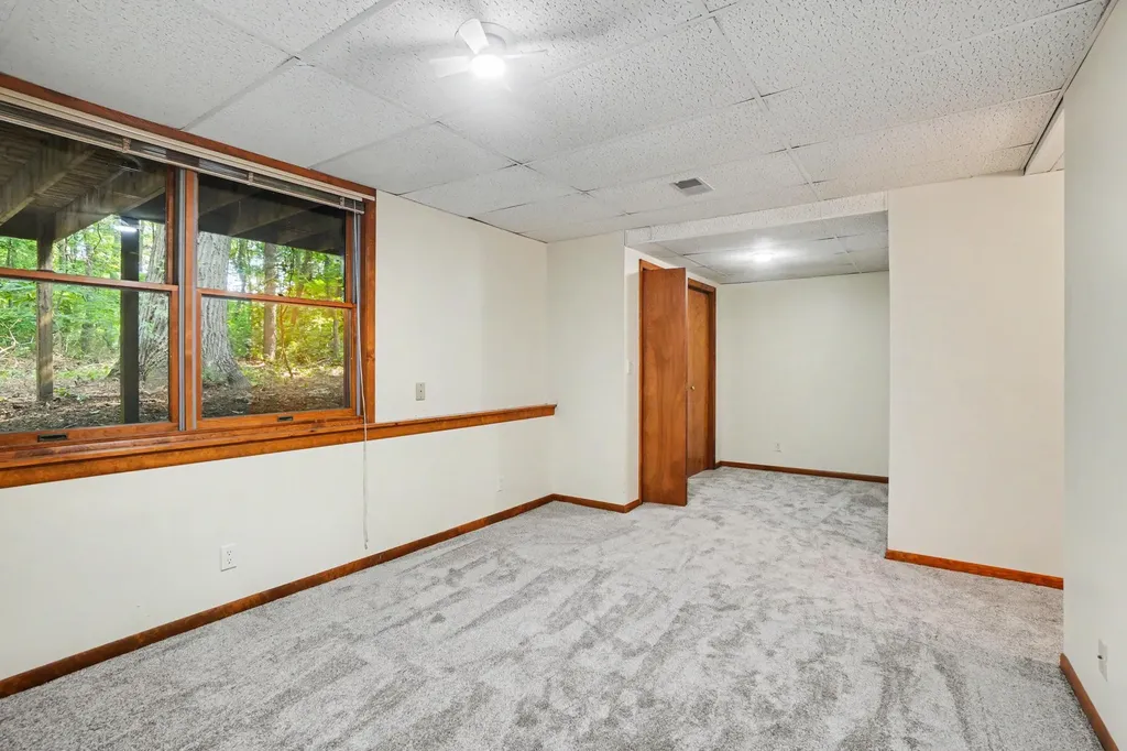 16137 Comstock Street Grand Haven Charter Township MI 49417