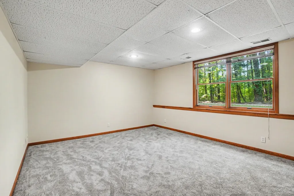 16137 Comstock Street Grand Haven Charter Township MI 49417