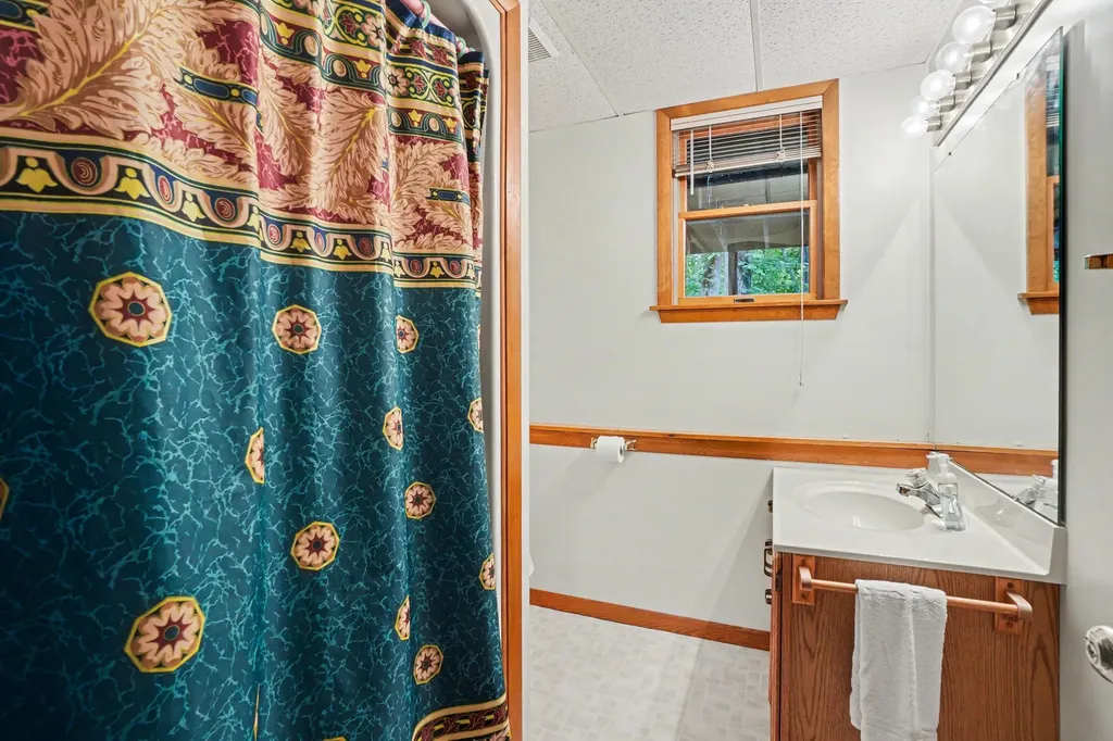 16137 Comstock Street Grand Haven Charter Township MI 49417