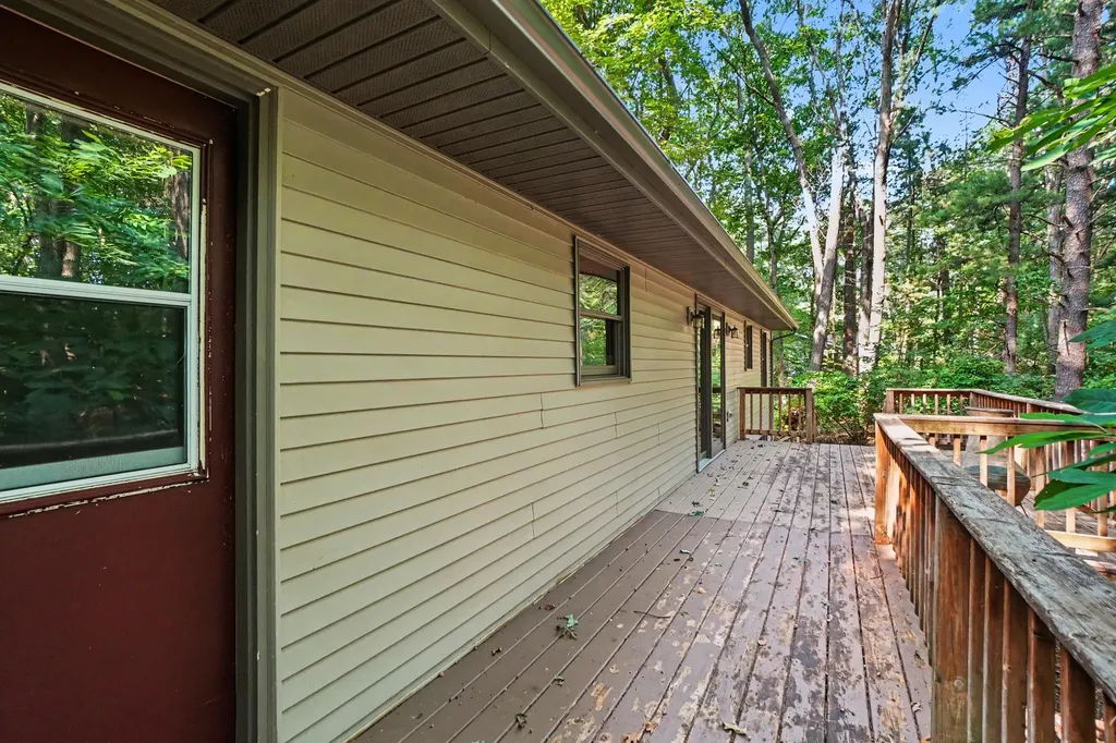 16137 Comstock Street Grand Haven Charter Township MI 49417