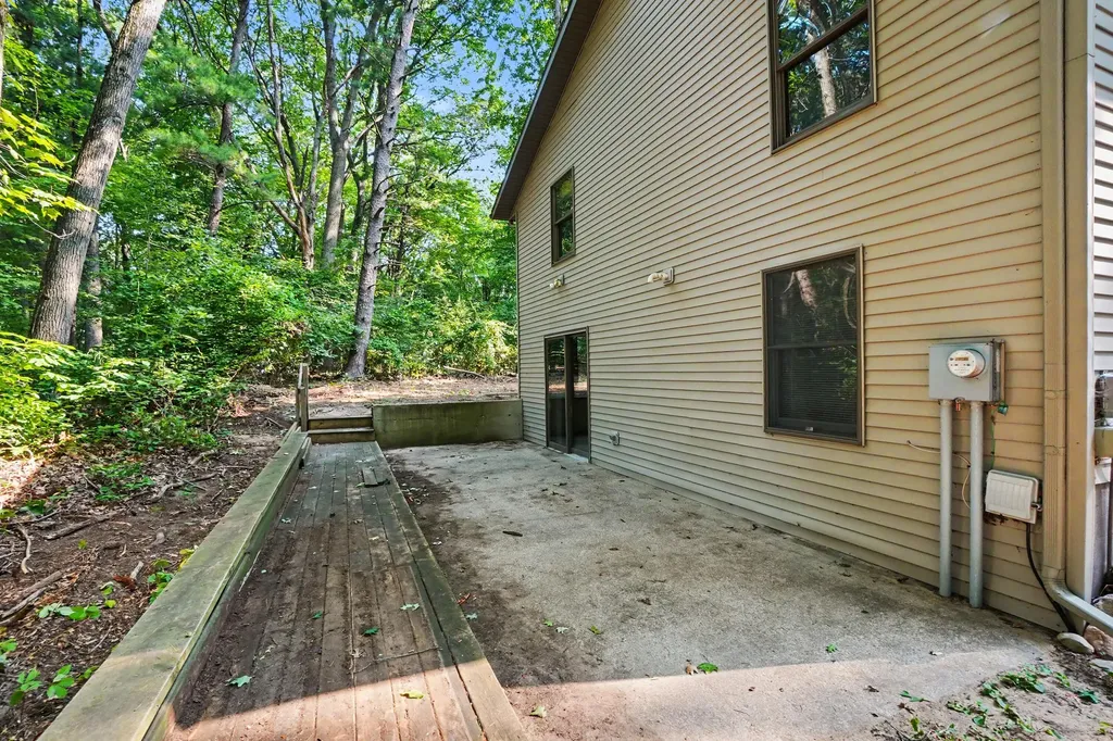 16137 Comstock Street Grand Haven Charter Township MI 49417