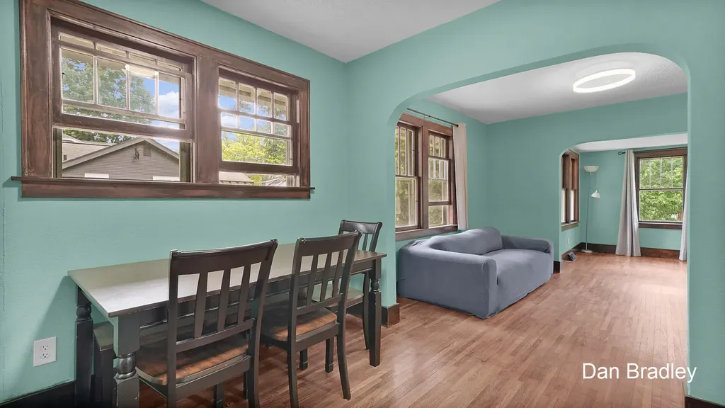 3056 Effie Place NE Grand Rapids City MI 49505