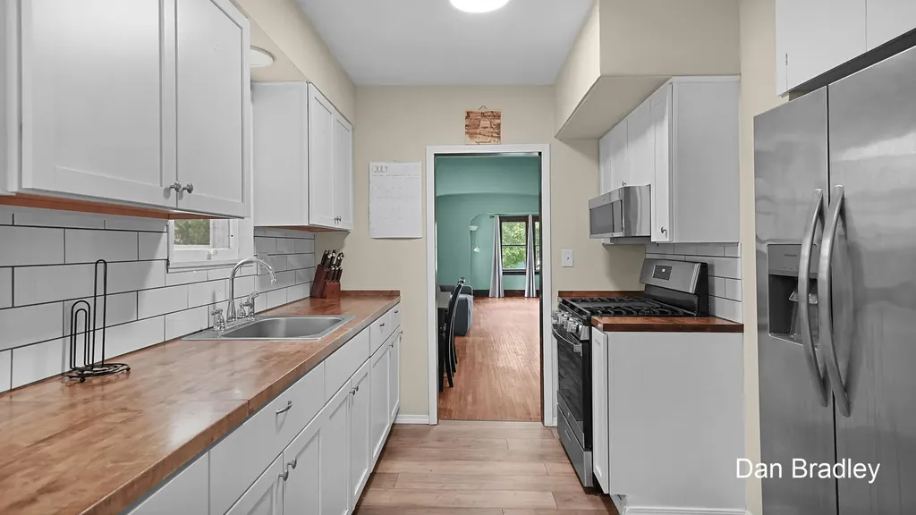 3056 Effie Place NE Grand Rapids City MI 49505