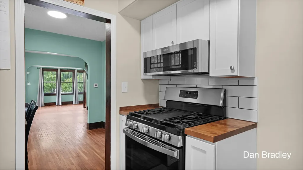 3056 Effie Place NE Grand Rapids City MI 49505