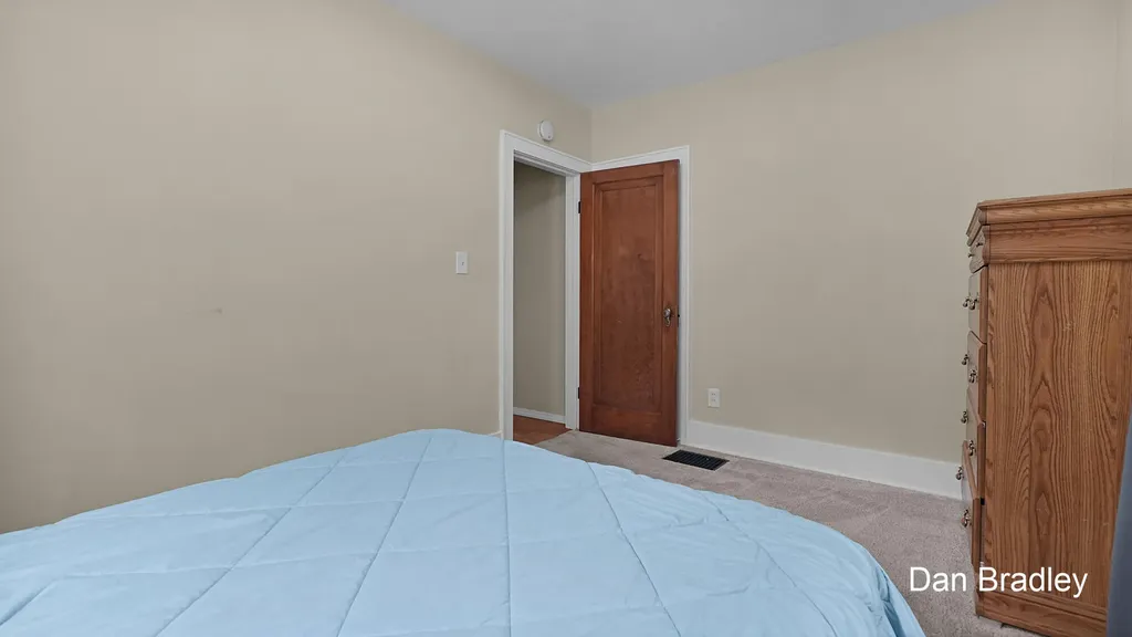 3056 Effie Place NE Grand Rapids City MI 49505