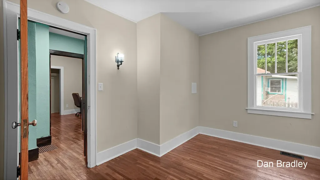 3056 Effie Place NE Grand Rapids City MI 49505