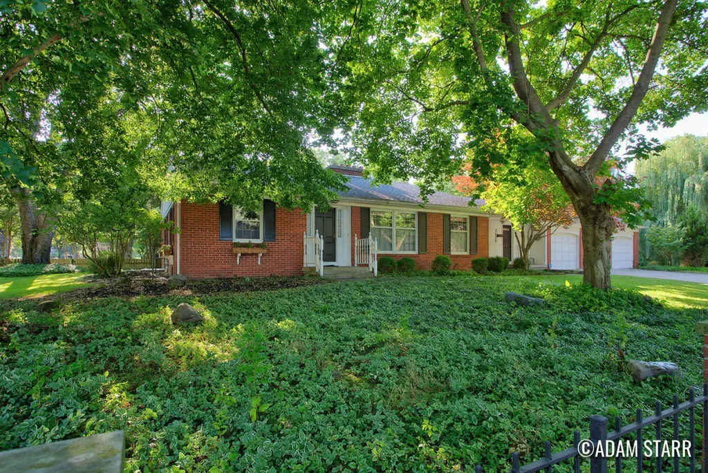 2430 Annchester Drive SE Grand Rapids City MI 49506