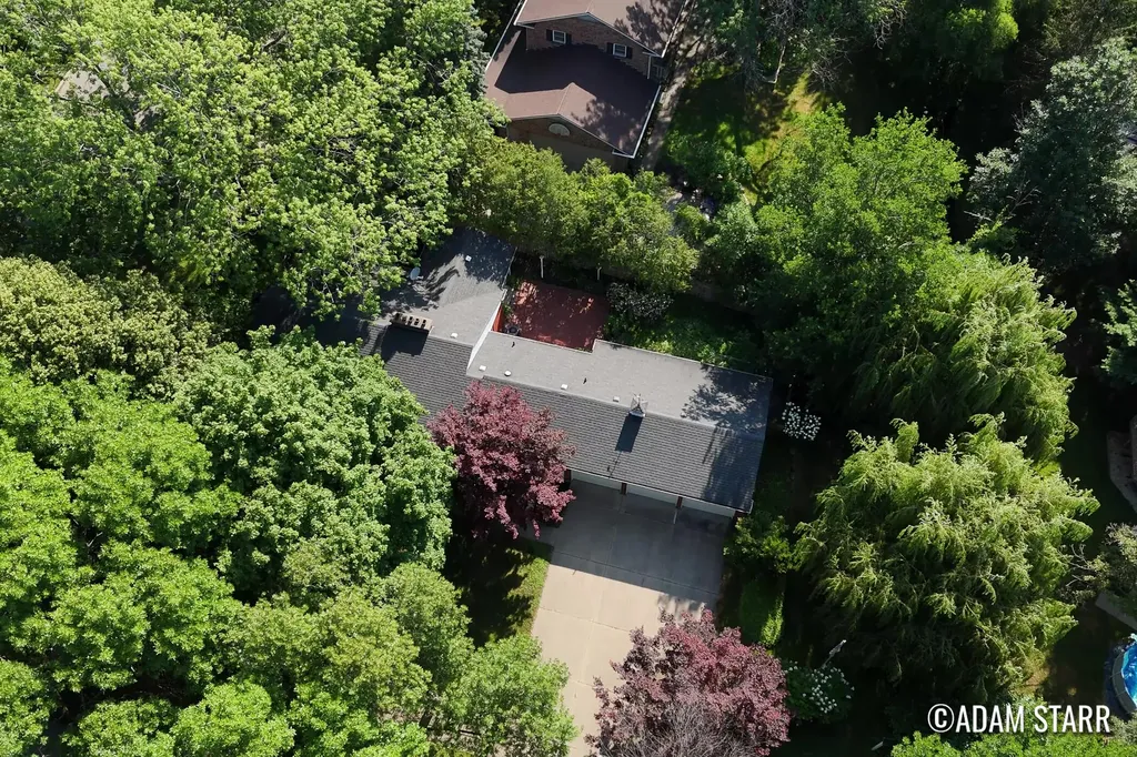 2430 Annchester Drive SE Grand Rapids City MI 49506