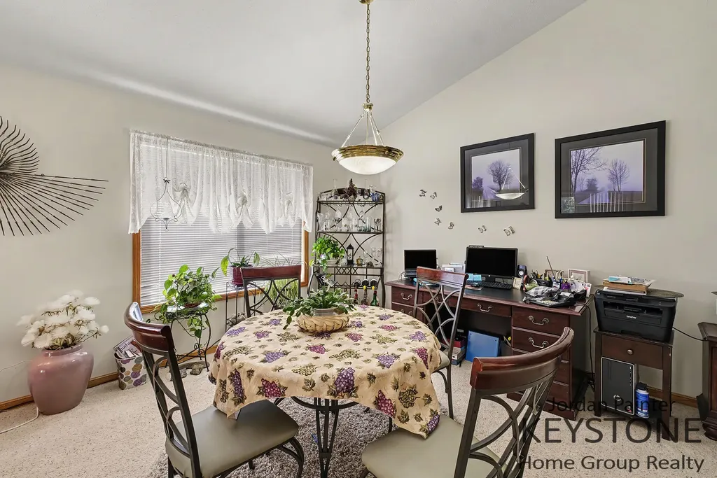 2117 Kinnrow Avenue NW Walker City MI 49534
